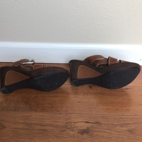Naturalizer Wedge Sandals - Picture 6 of 7